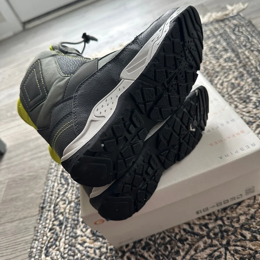 Geox snow boots size 13